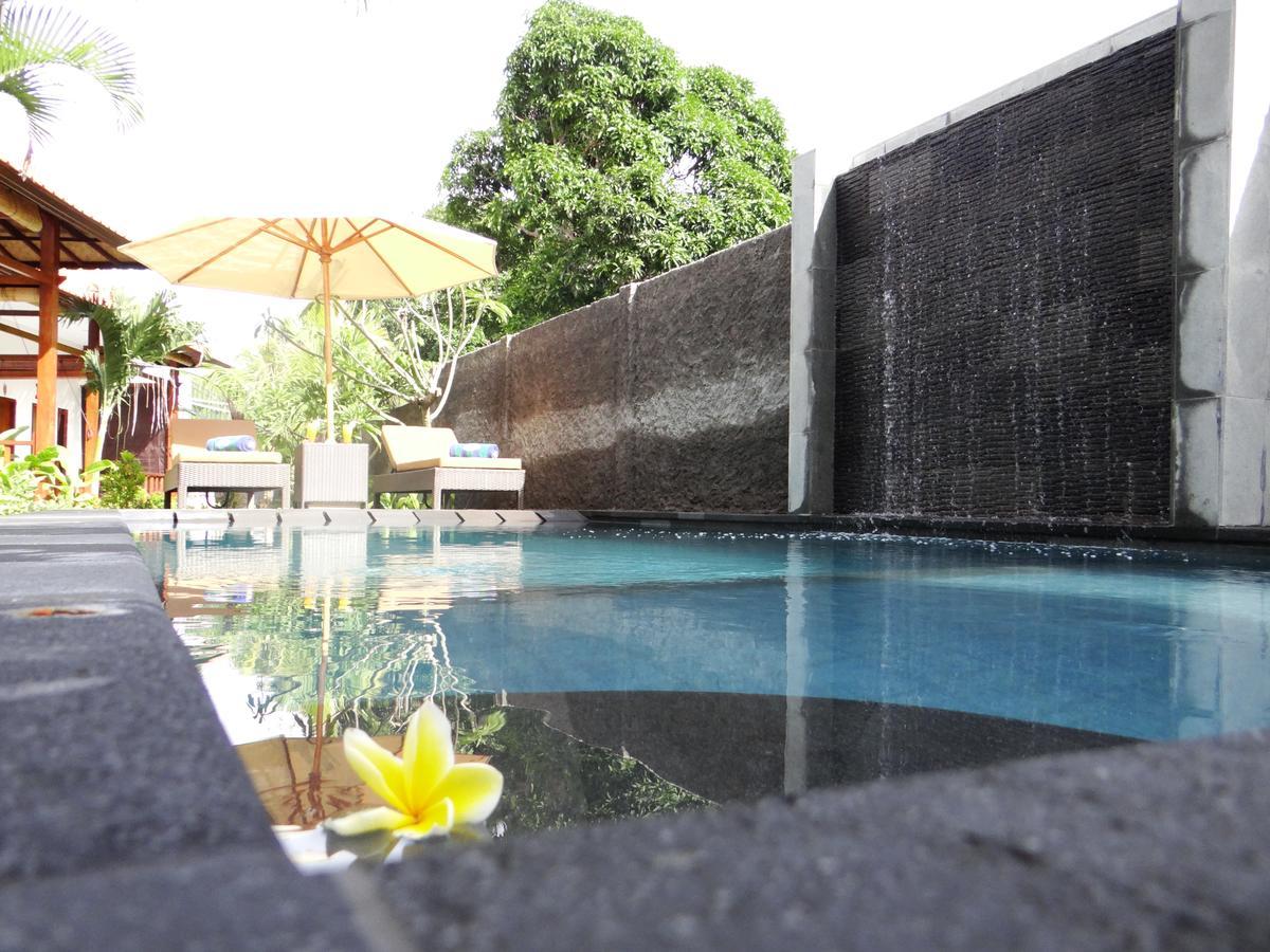 Bed and Breakfast Isola D'oro lembongan Nusa Lembongan Esterno foto