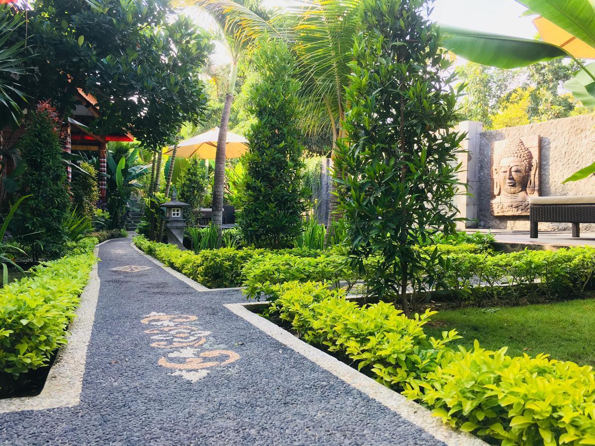 Bed and Breakfast Isola D'oro lembongan Nusa Lembongan Esterno foto